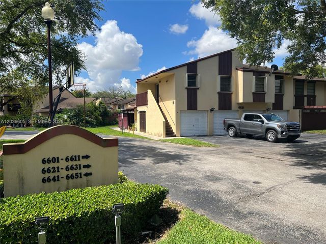 6631 SW 137th Ct 5C, Miami, FL 33183