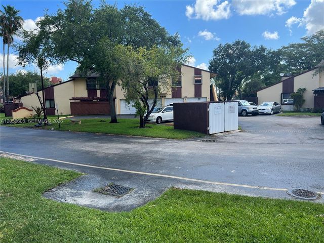 6631 SW 137th Ct 5C, Miami, FL 33183