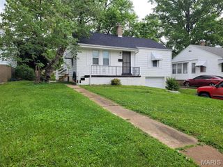 2021 Coleridge Drive, St Louis, MO 63136