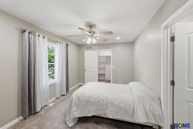 6701 Adams Street, Lincoln, NE 68507