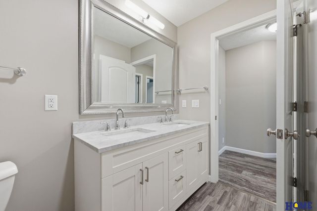 6701 Adams Street, Lincoln, NE 68507