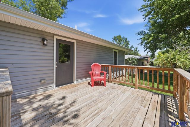 6701 Adams Street, Lincoln, NE 68507