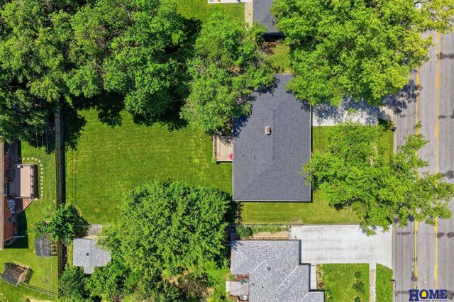 6701 Adams Street, Lincoln, NE 68507