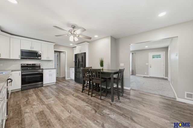 6701 Adams Street, Lincoln, NE 68507