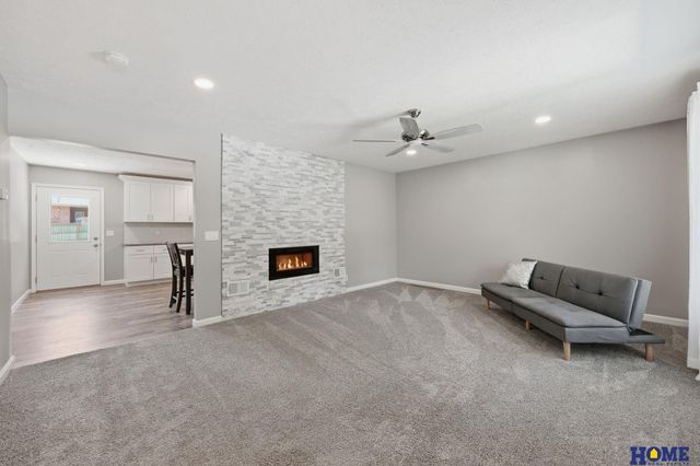 6701 Adams Street, Lincoln, NE 68507