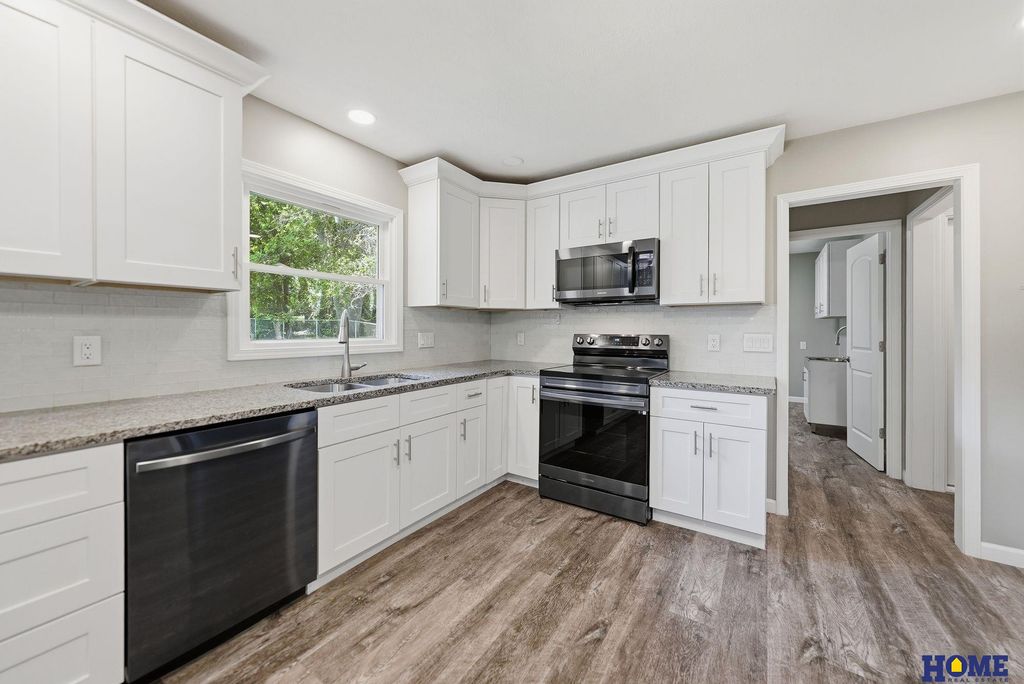 6701 Adams Street, Lincoln, NE 68507