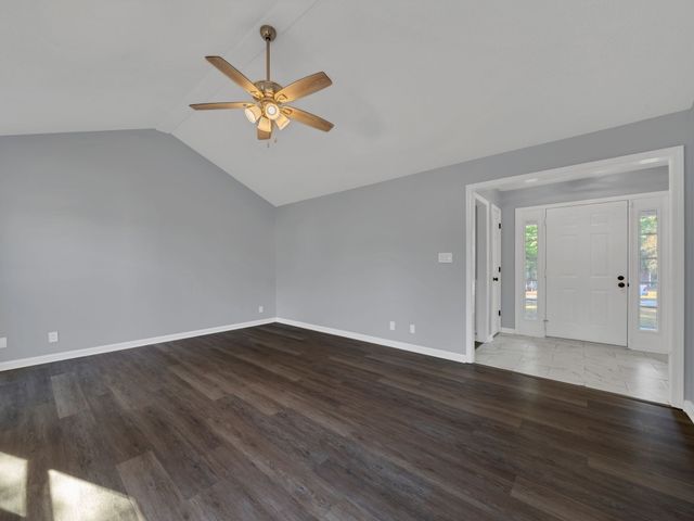 1778 Broadripple Dr, Clarksville, TN 37042