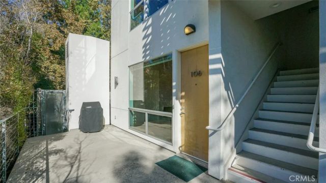 4705 Whitsett 106, Studio City, CA 91604