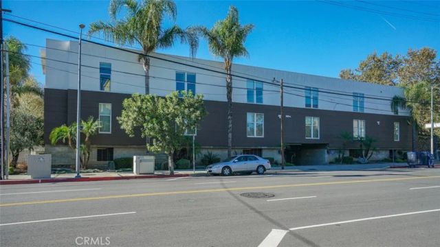 4705 Whitsett 106, Studio City, CA 91604