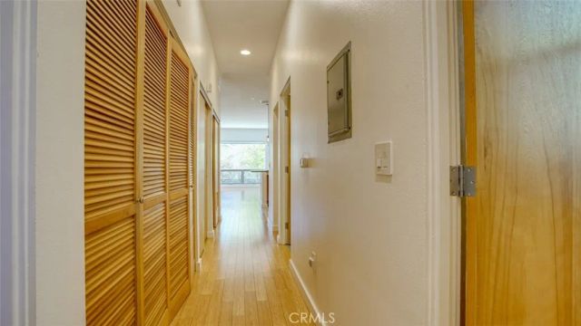4705 Whitsett 106, Studio City, CA 91604