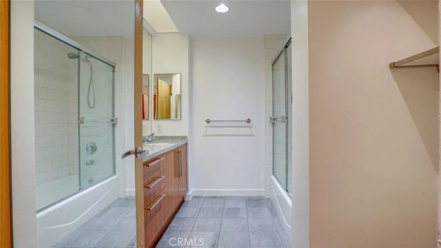 4705 Whitsett 106, Studio City, CA 91604