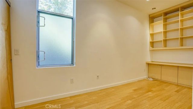 4705 Whitsett 106, Studio City, CA 91604