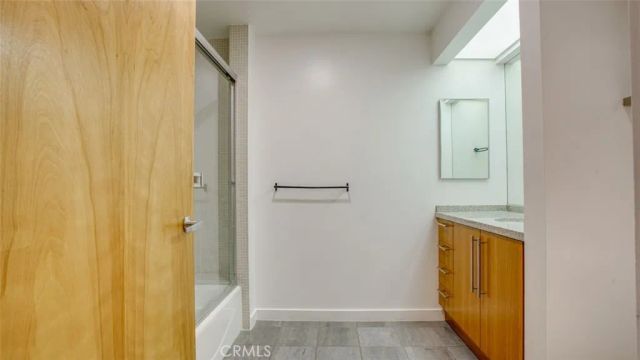 4705 Whitsett 106, Studio City, CA 91604