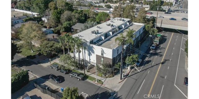 4705 Whitsett 106, Studio City, CA 91604