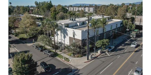 4705 Whitsett 106, Studio City, CA 91604