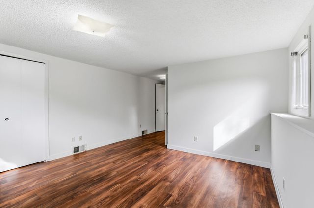13121 Upton Avenue S, Burnsville, MN 55337