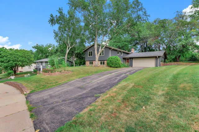 13121 Upton Avenue S, Burnsville, MN 55337
