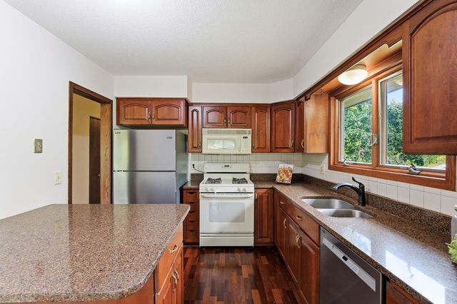 13121 Upton Avenue S, Burnsville, MN 55337