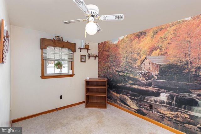 112 SANFORD AVE, Hanover, PA 17331