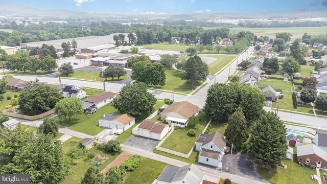 112 SANFORD AVE, Hanover, PA 17331