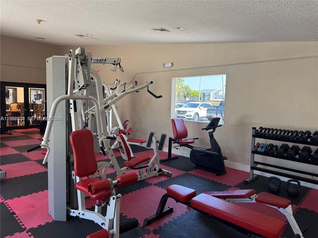 6155 NW 186th St 207, Hialeah, FL 33015