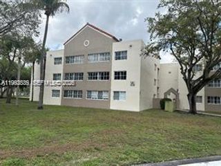 6155 NW 186th St 207, Hialeah, FL 33015