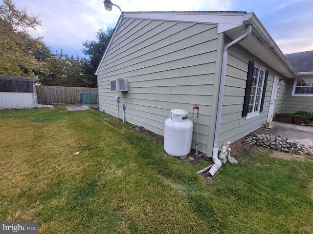 111 CLYDE AVE, Fruitland, MD 21826