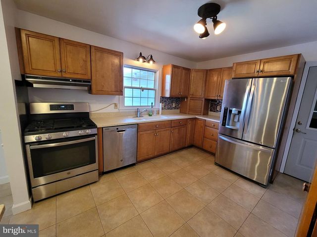 111 CLYDE AVE, Fruitland, MD 21826