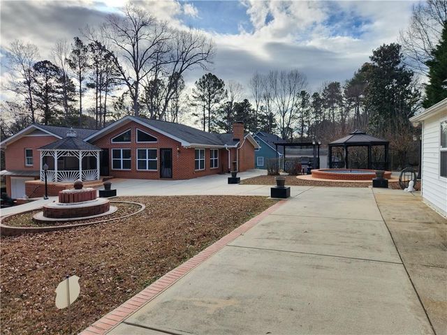 2959 Pine Hill Drive NW, Kennesaw, GA 30144