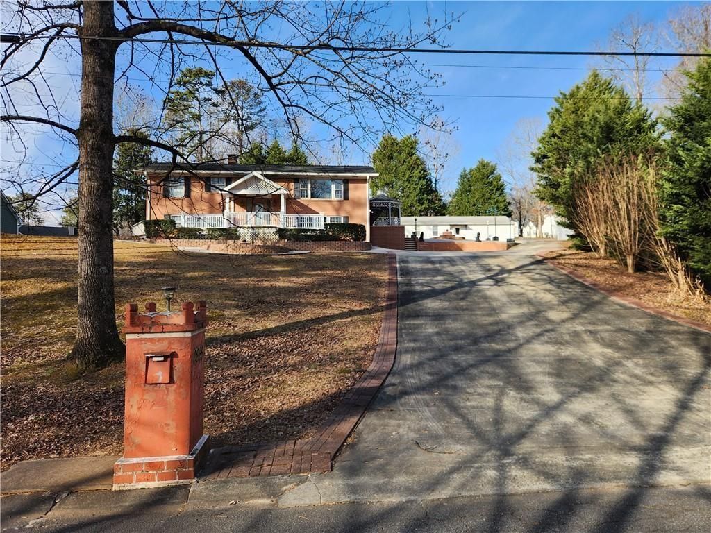2959 Pine Hill Drive NW, Kennesaw, GA 30144