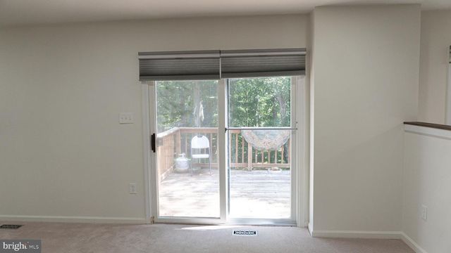 100 BLACKPOWDER LN, Fort Washington, MD 20744
