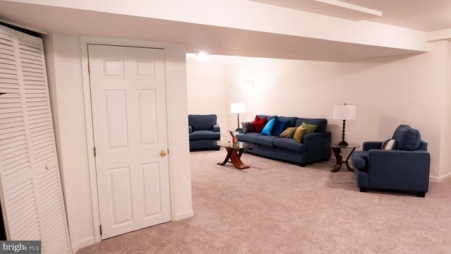 100 BLACKPOWDER LN, Fort Washington, MD 20744