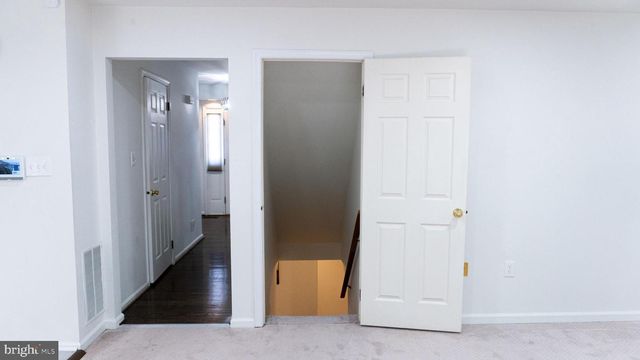 100 BLACKPOWDER LN, Fort Washington, MD 20744