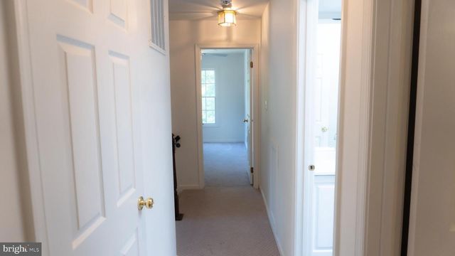 100 BLACKPOWDER LN, Fort Washington, MD 20744