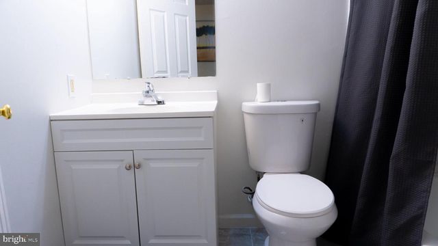 100 BLACKPOWDER LN, Fort Washington, MD 20744