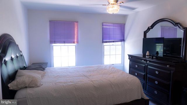 100 BLACKPOWDER LN, Fort Washington, MD 20744