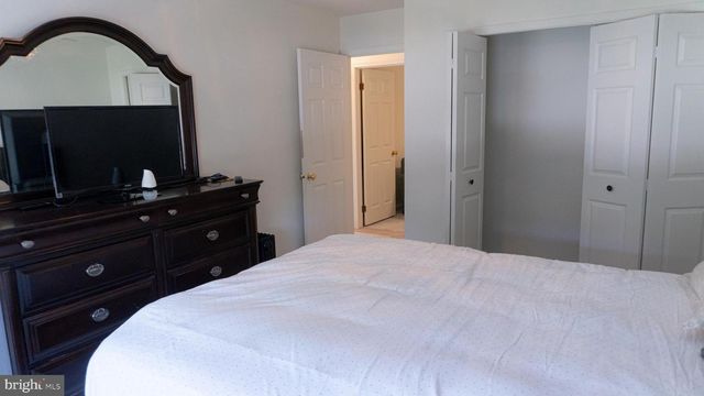 100 BLACKPOWDER LN, Fort Washington, MD 20744