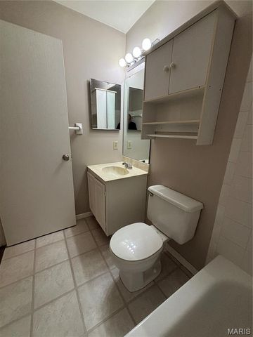 1935 Marine Terrace Drive J, Maryland Heights, MO 63146