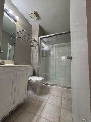 1935 Marine Terrace Drive J, Maryland Heights, MO 63146