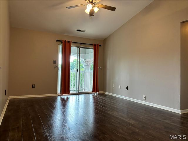 1935 Marine Terrace Drive J, Maryland Heights, MO 63146