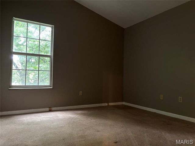 1935 Marine Terrace Drive J, Maryland Heights, MO 63146