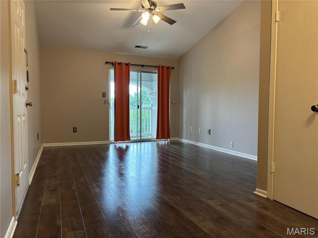 1935 Marine Terrace Drive J, Maryland Heights, MO 63146