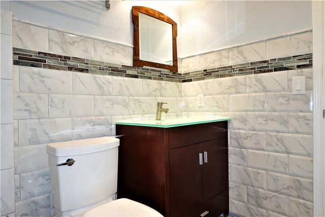 204 Sandpiper Dr, Portland, TX 78374