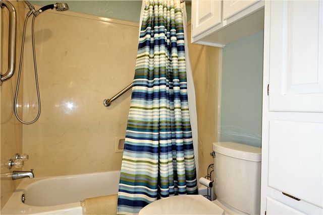 204 Sandpiper Dr, Portland, TX 78374