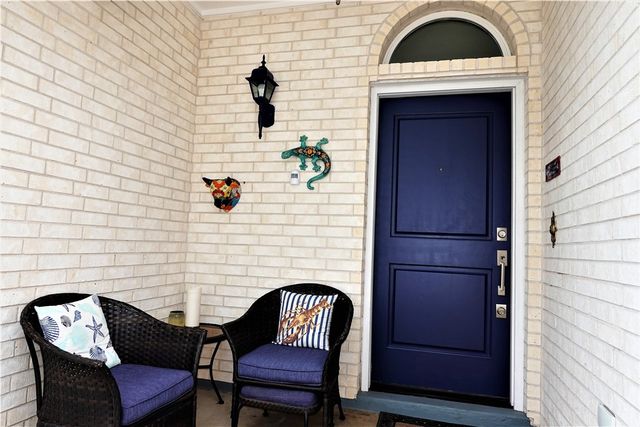 204 Sandpiper Dr, Portland, TX 78374