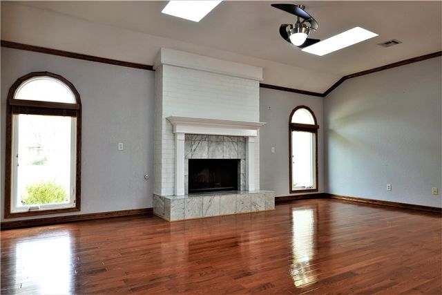 204 Sandpiper Dr, Portland, TX 78374