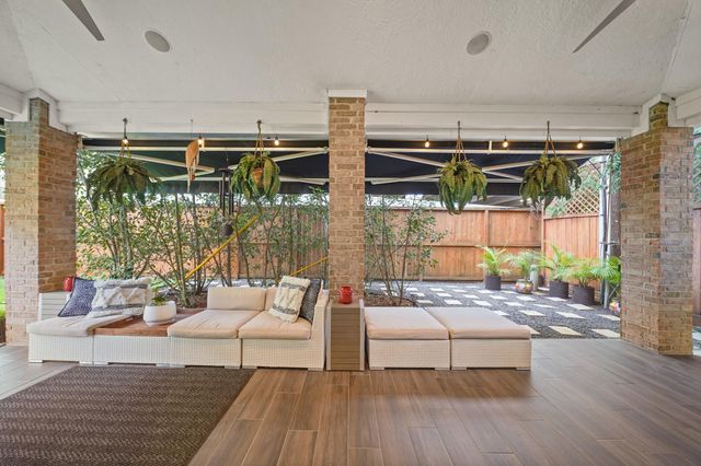 14855 Perthshire Road, Houston, TX 77079