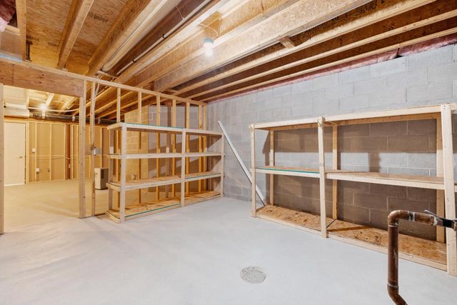262 Silver Fox DRIVE N, Kewaskum, WI 53040