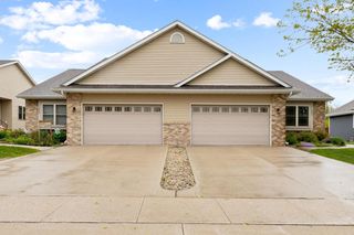 262 Silver Fox DRIVE N, Kewaskum, WI 53040