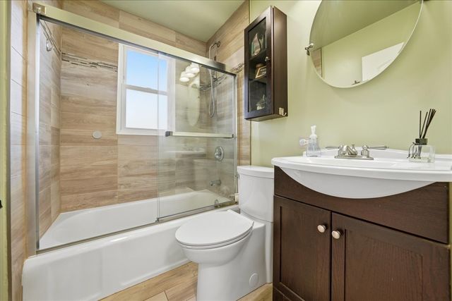 9960 W 151 Street, Orland Park, IL 60462